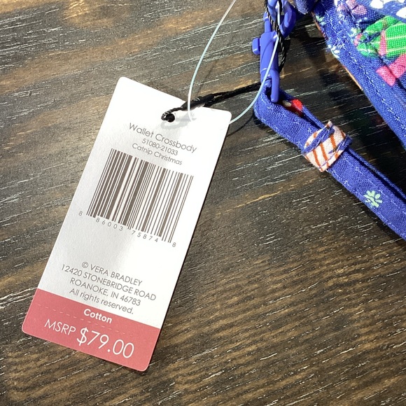 Vera Bradley Catnip Christmas Print Wallet Crossbody Bag - Picture 6 of 6